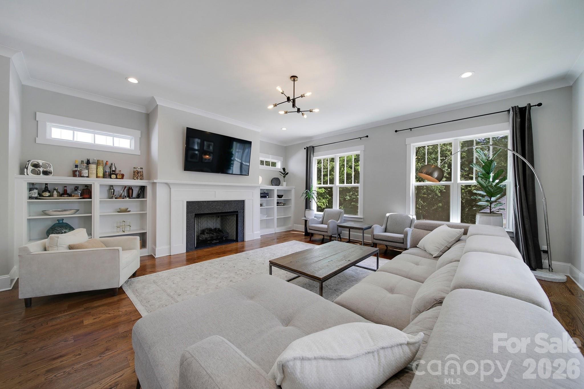 3015 Commonwealth Avenue — Charlotte