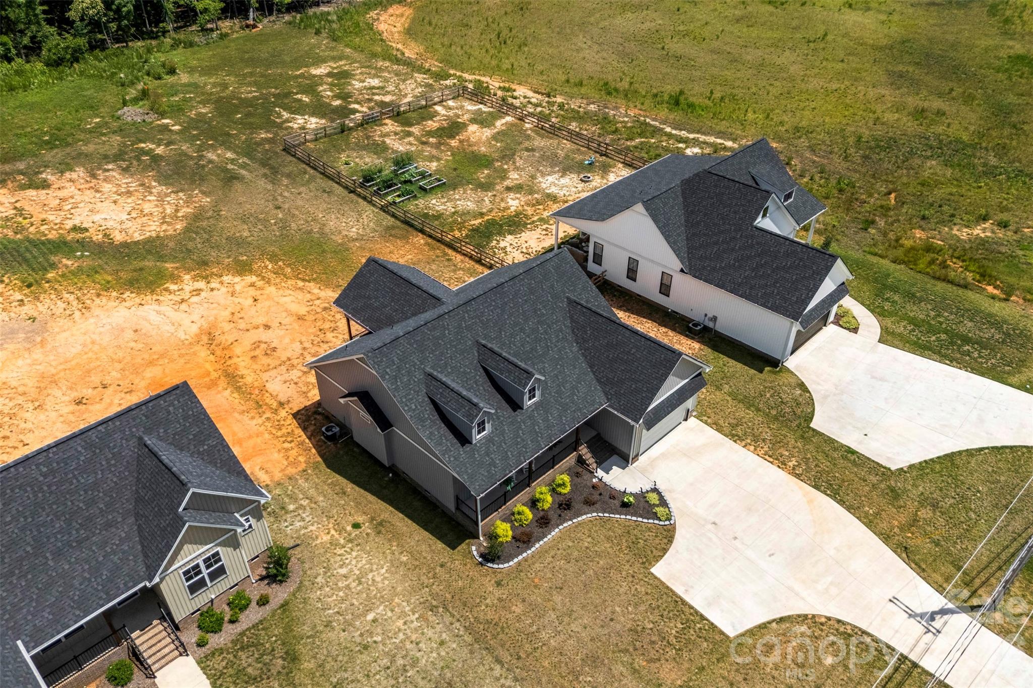 1025 York Road — Kings Mountain