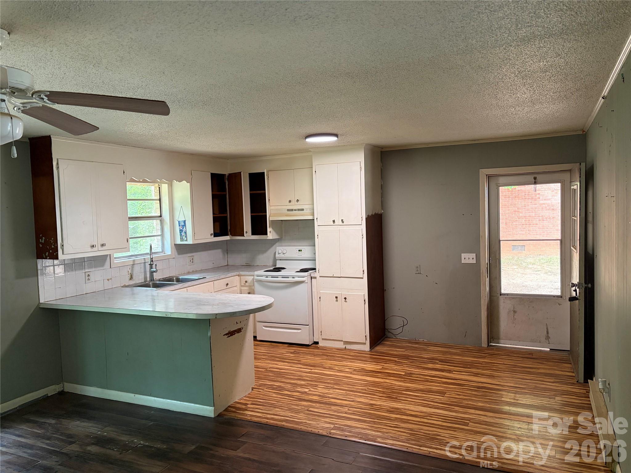 318 Shady Lane — Norwood