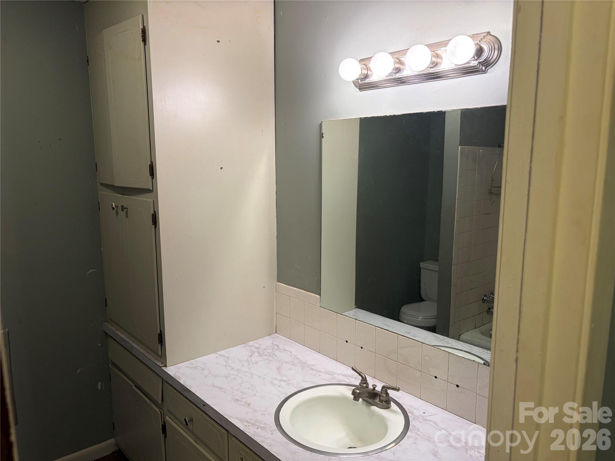 318 Shady Lane — Norwood