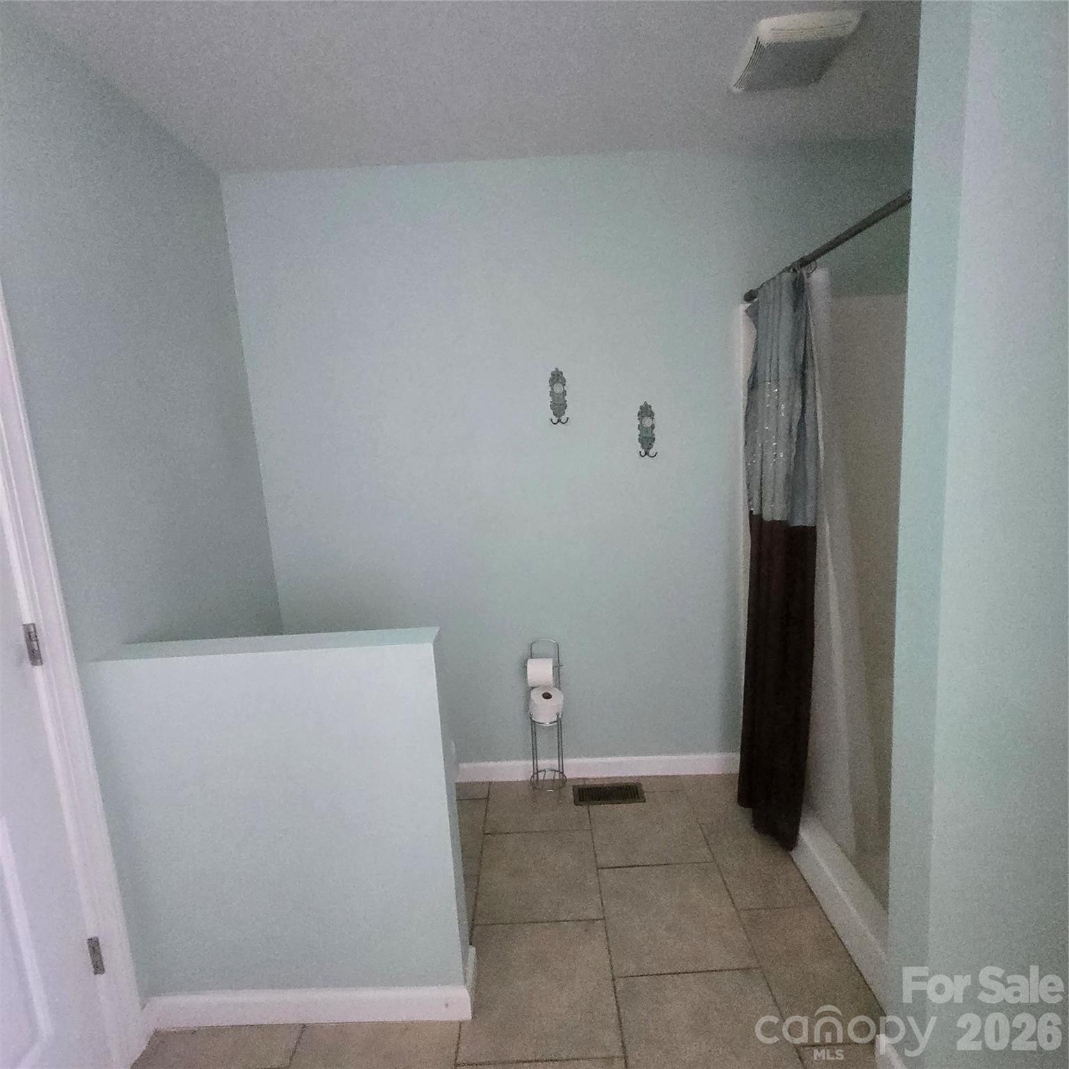 3972 S NC Hwy 127 Highway — Hickory