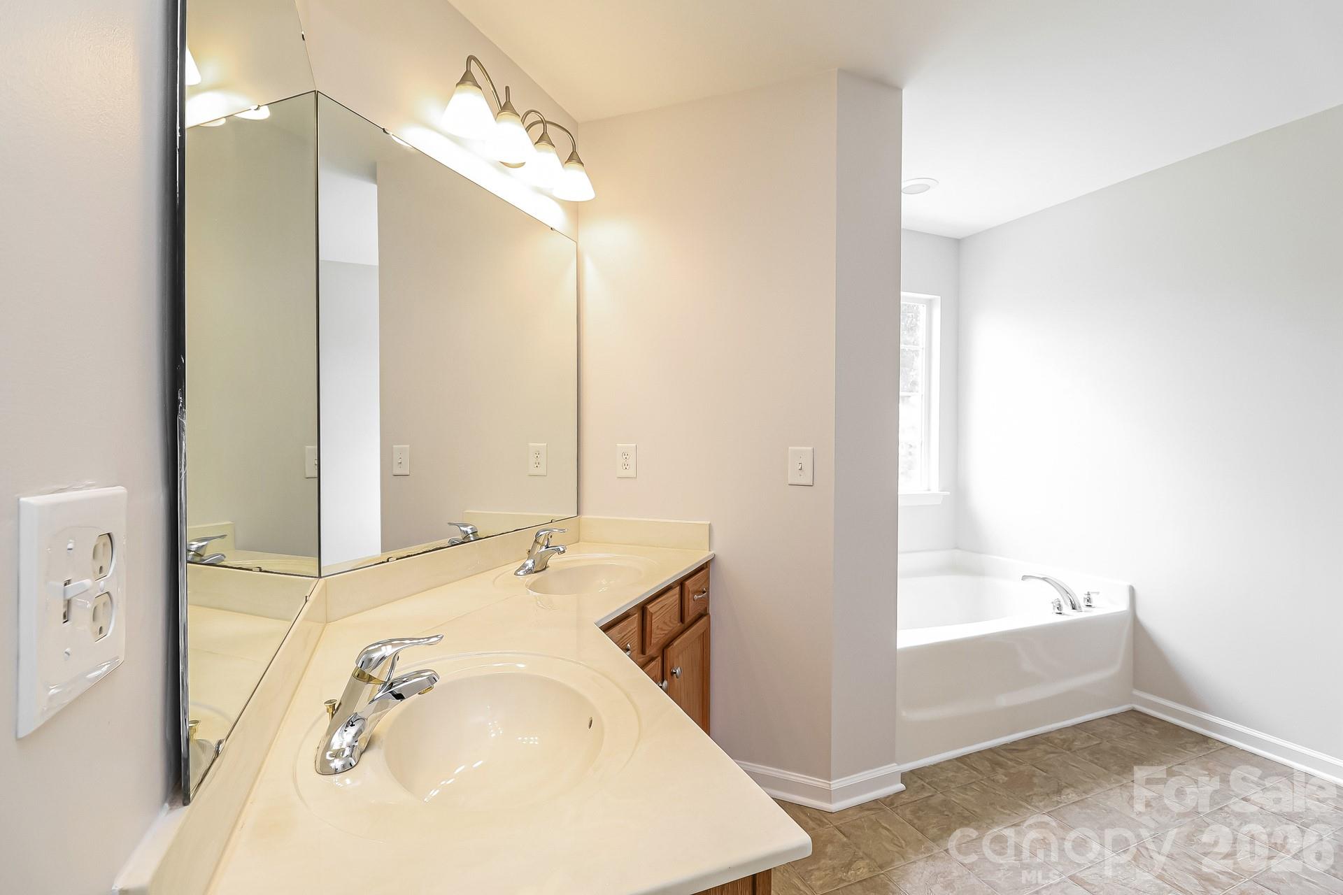 9039 Goldfields Drive — Charlotte