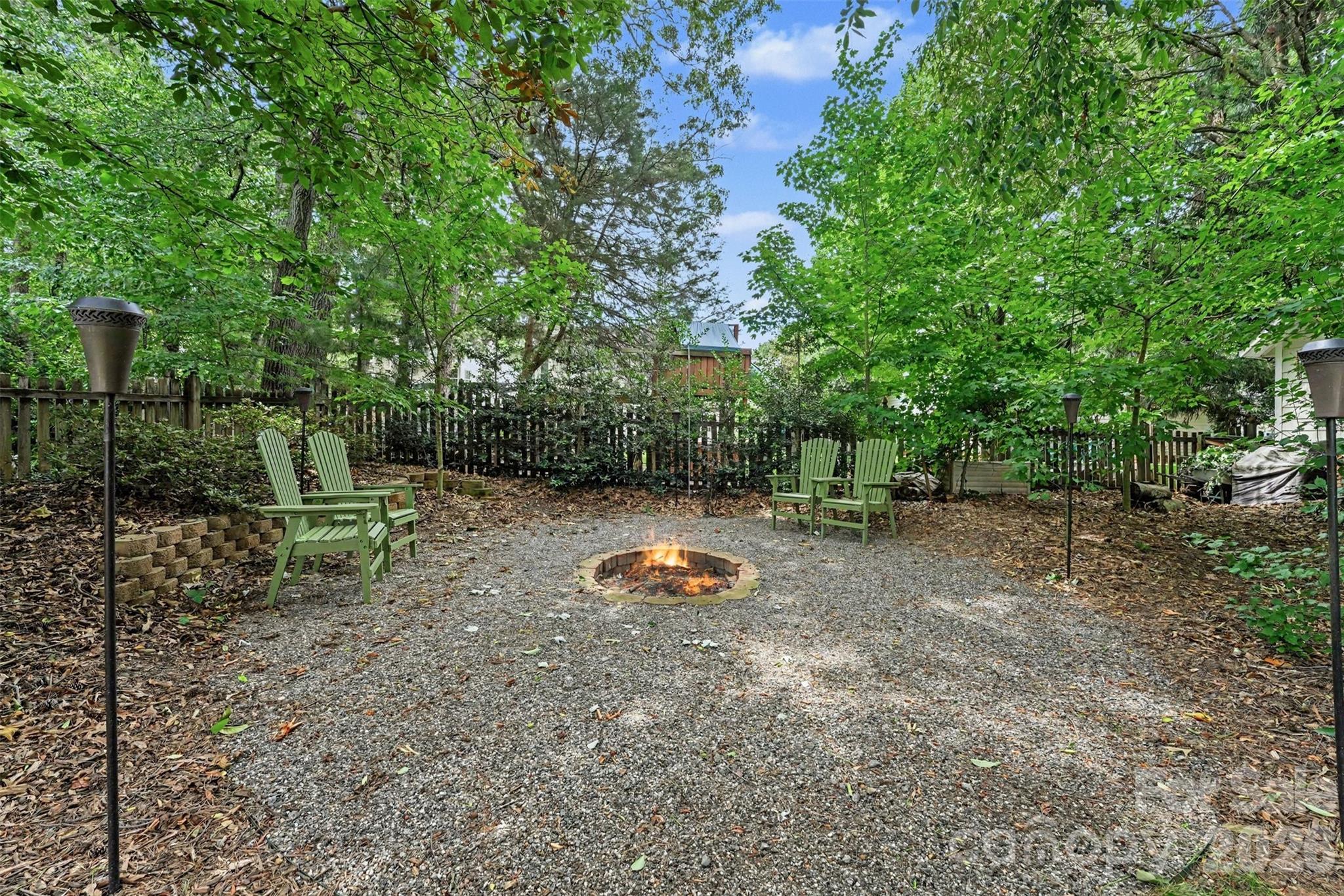 10112 Truitt Court — Huntersville