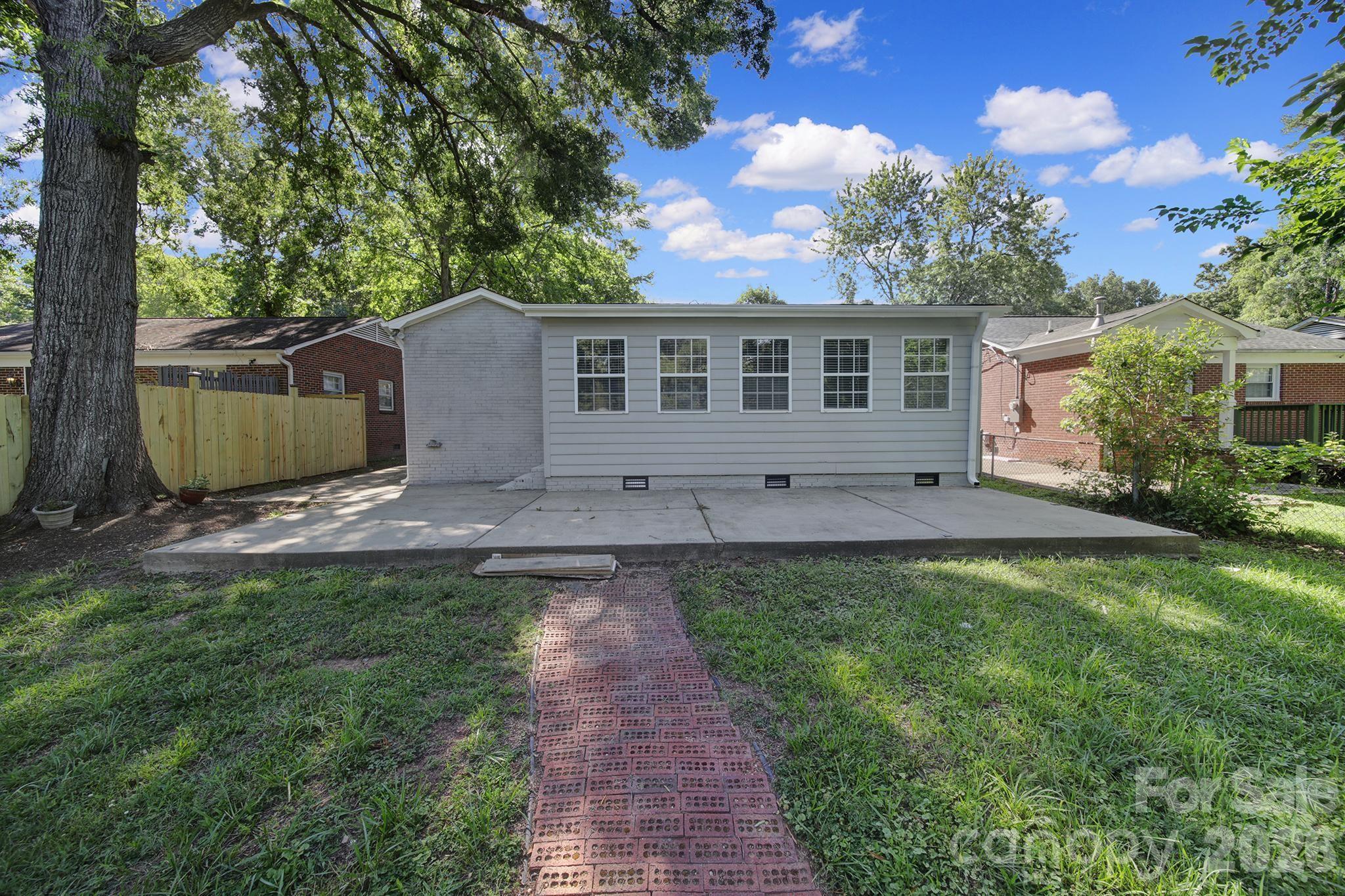 1801 Dallas Avenue — Charlotte