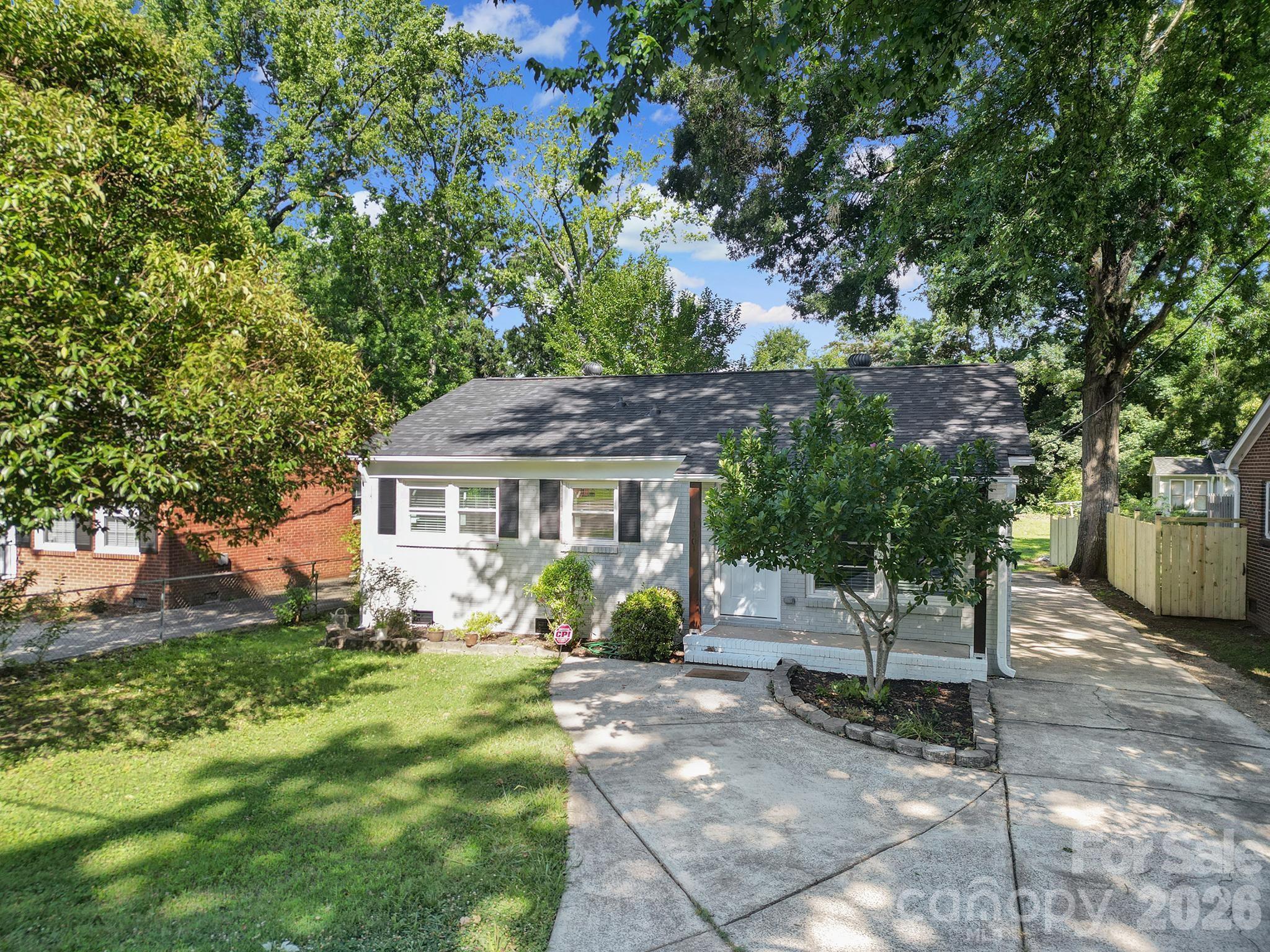 1801 Dallas Avenue — Charlotte