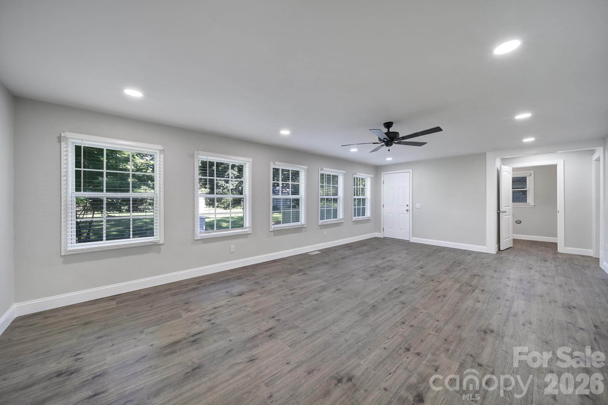 1801 Dallas Avenue — Charlotte