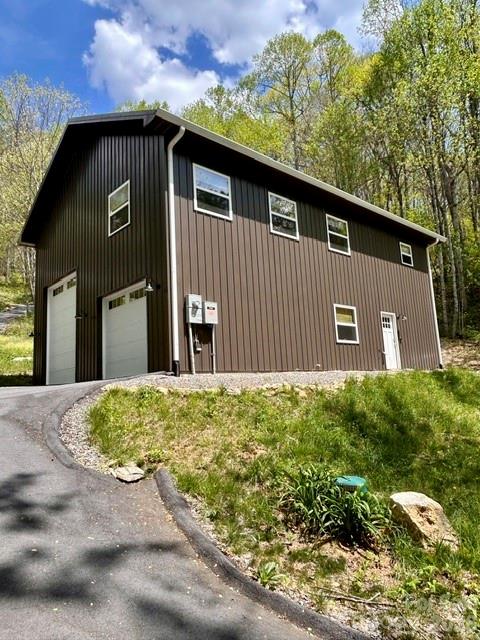 560 Winchester Creek Road — Waynesville