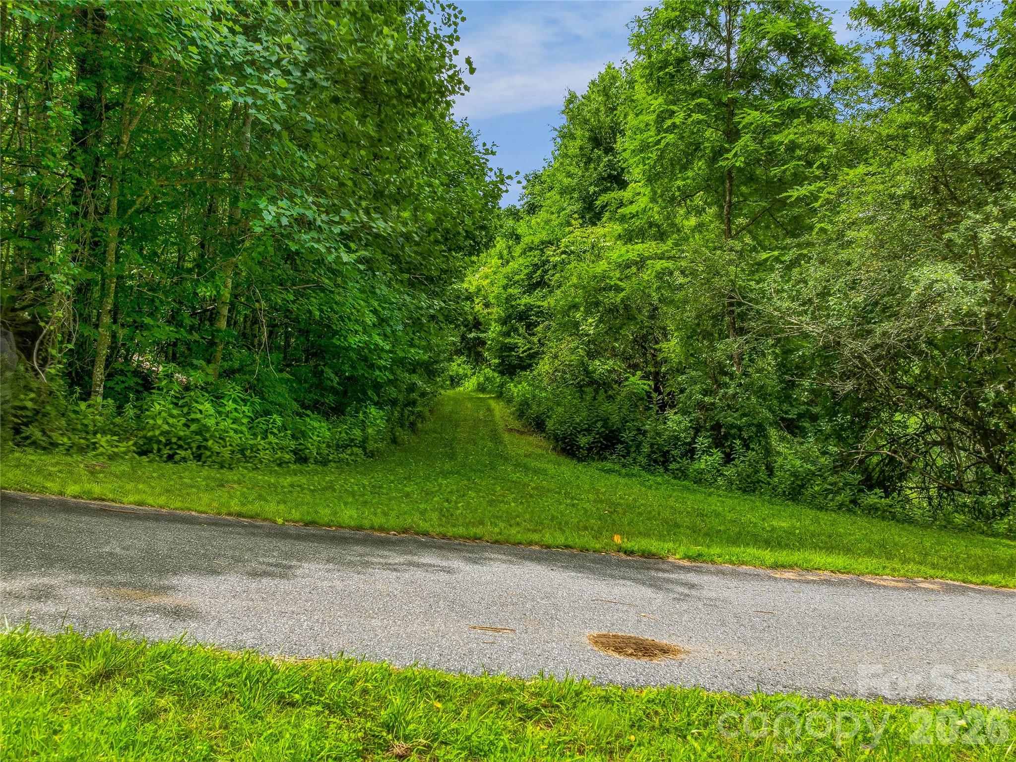 961 Wilson Branch Road — Mars Hill