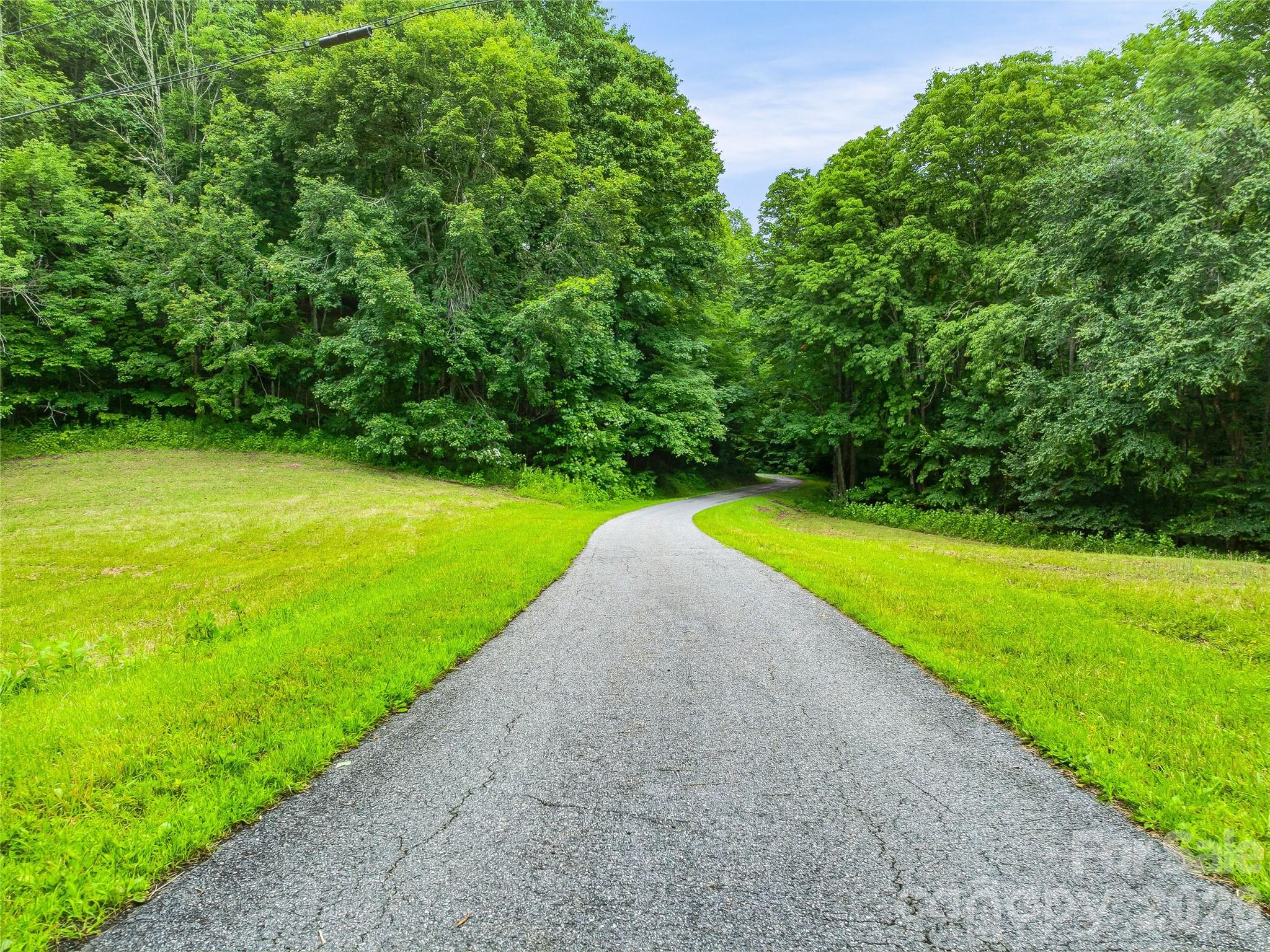 961 Wilson Branch Road — Mars Hill