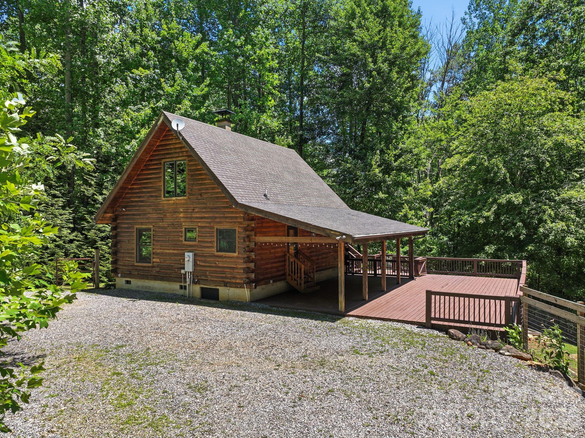 89 Apgar Road — Candler