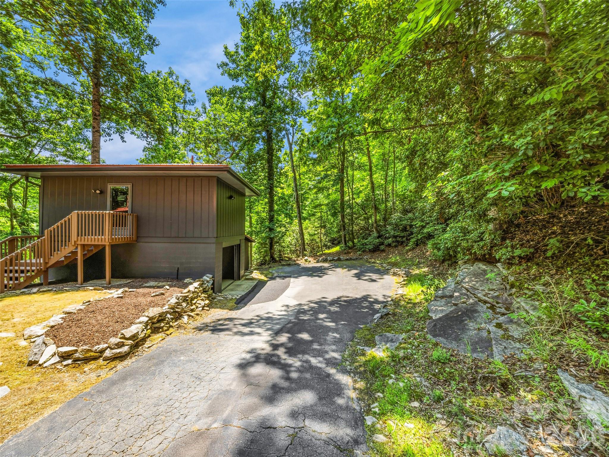 785 Pisgah Forest Drive — Pisgah Forest