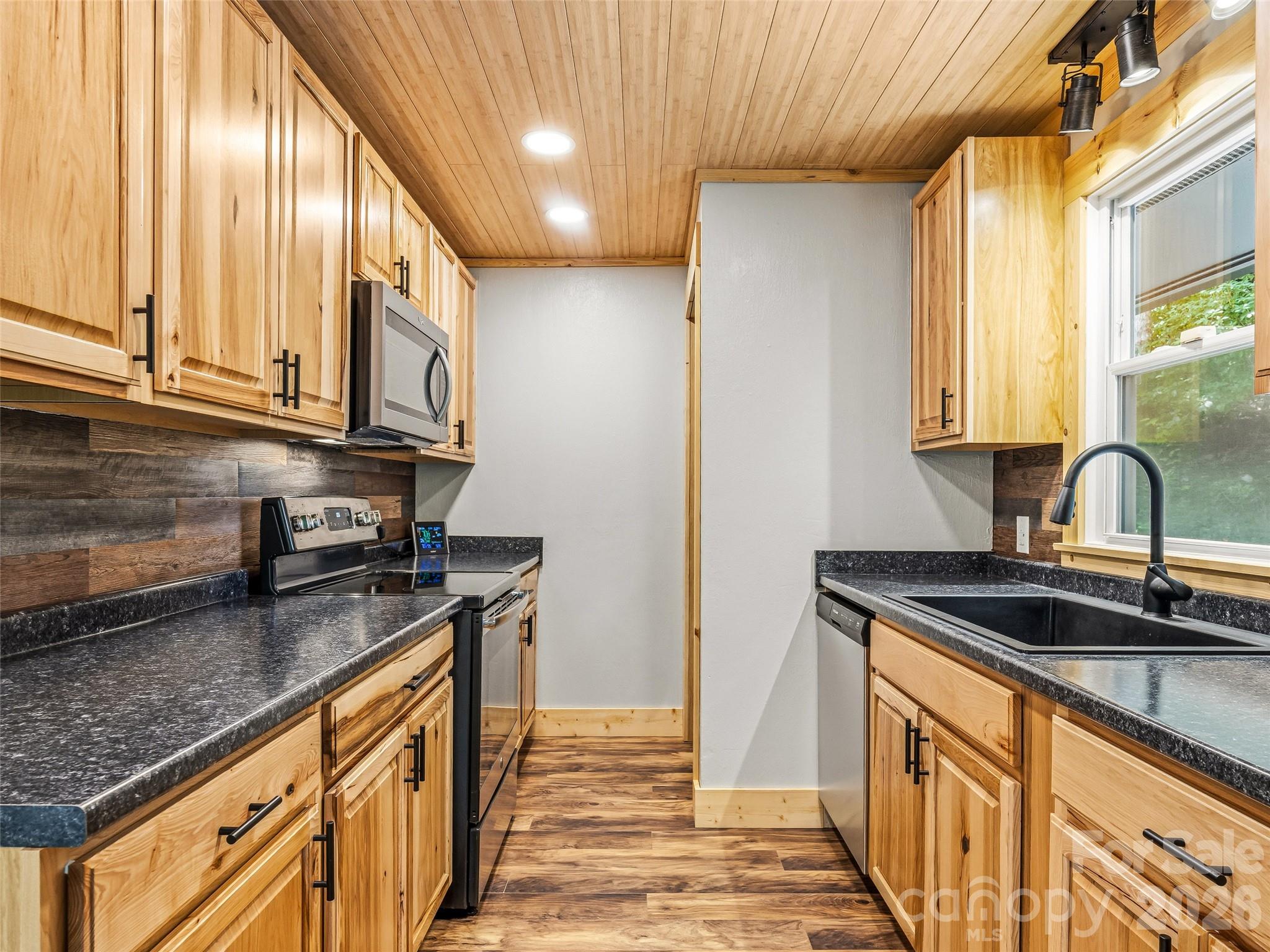 785 Pisgah Forest Drive — Pisgah Forest