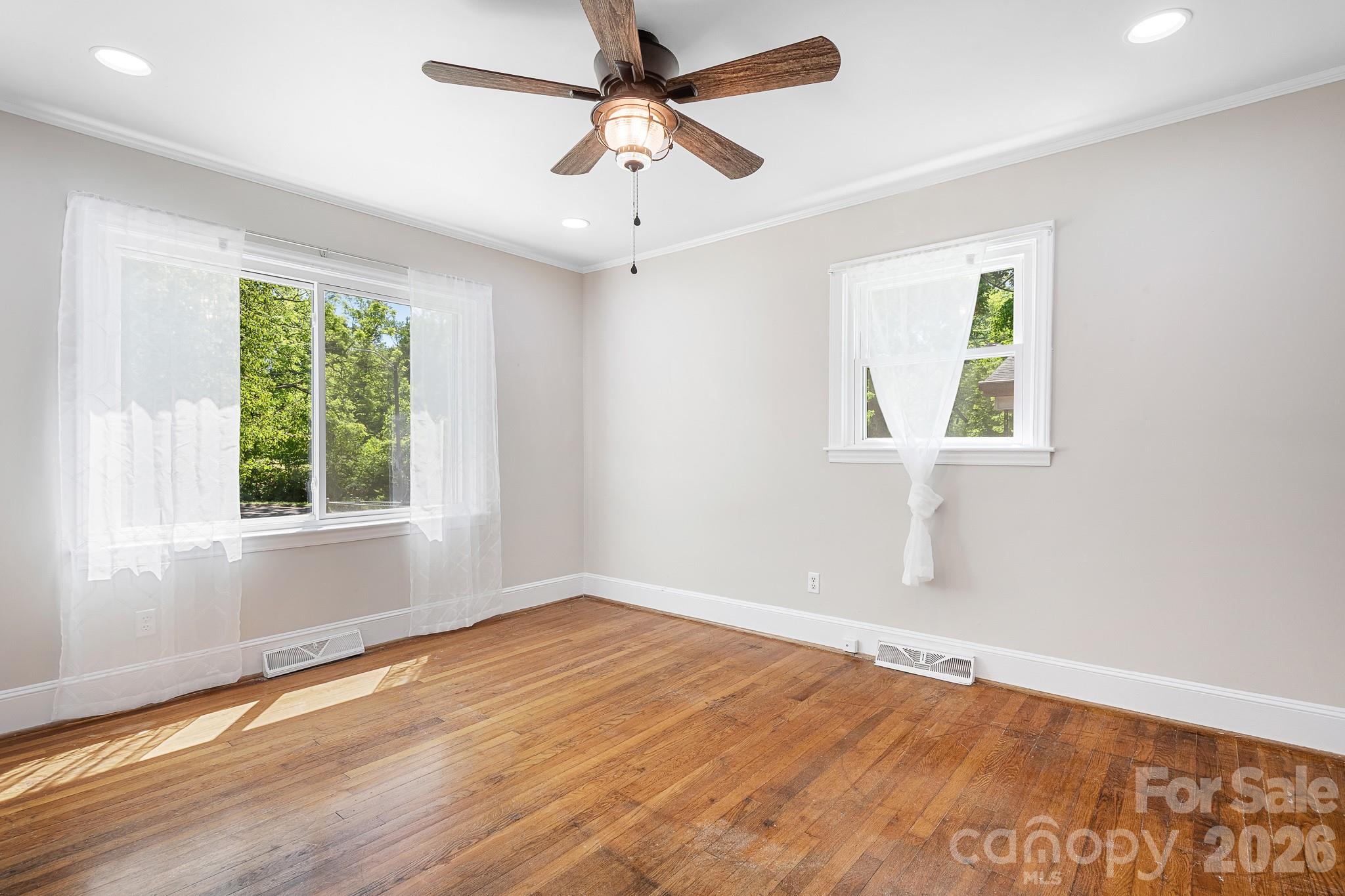 3960 Bristol Drive — Charlotte