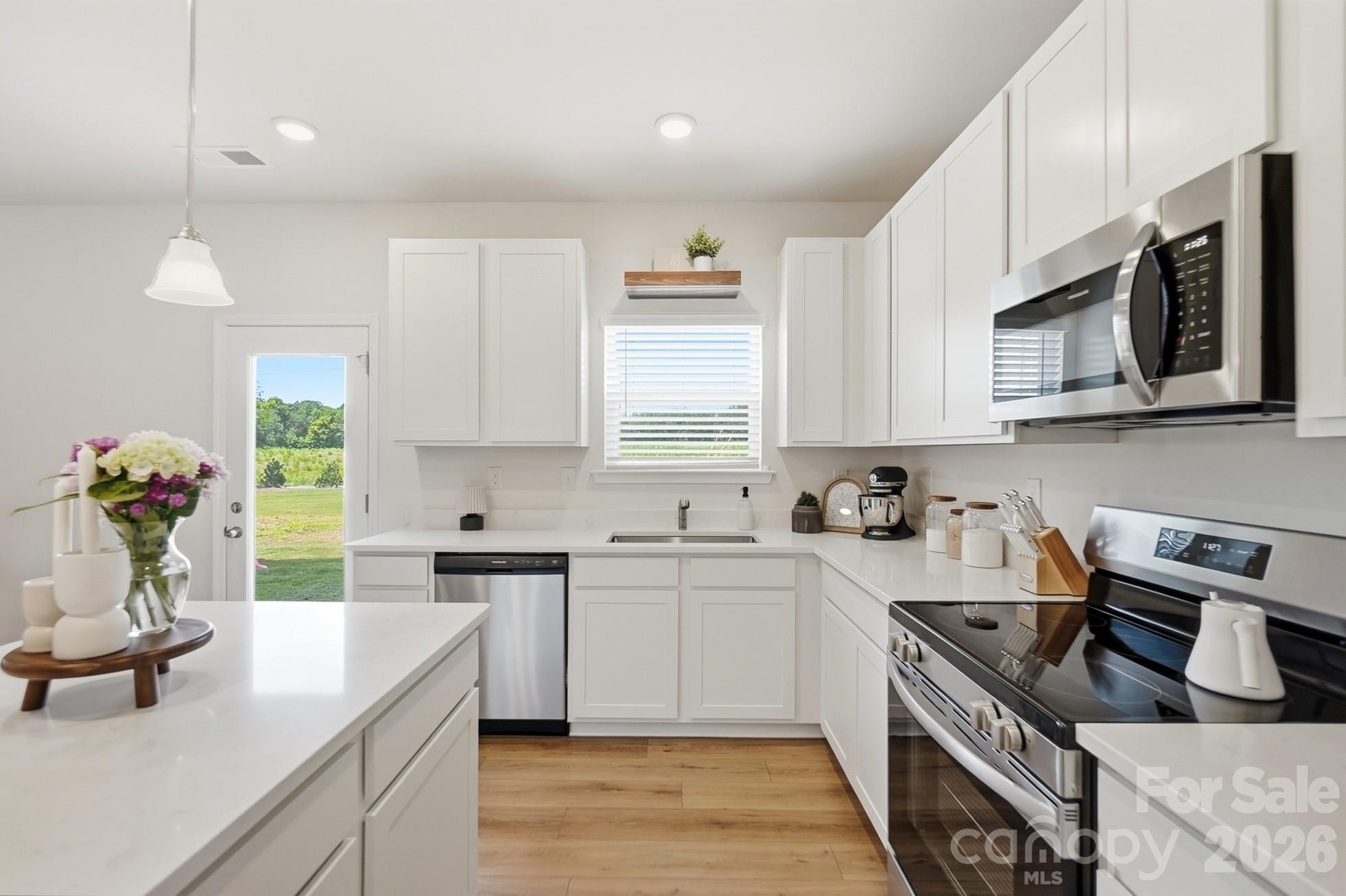 6023 Busch Way — Midland