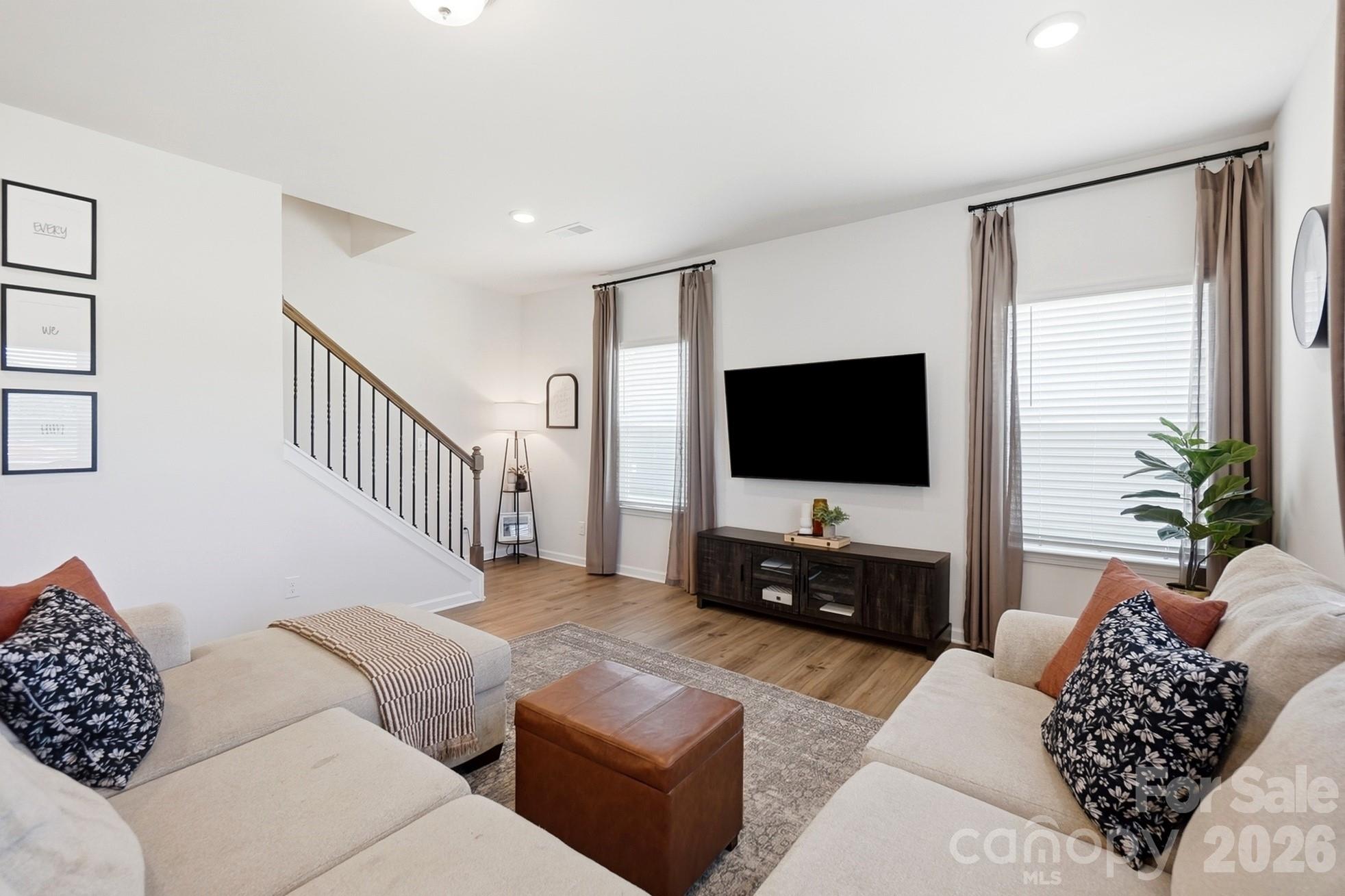 6023 Busch Way — Midland