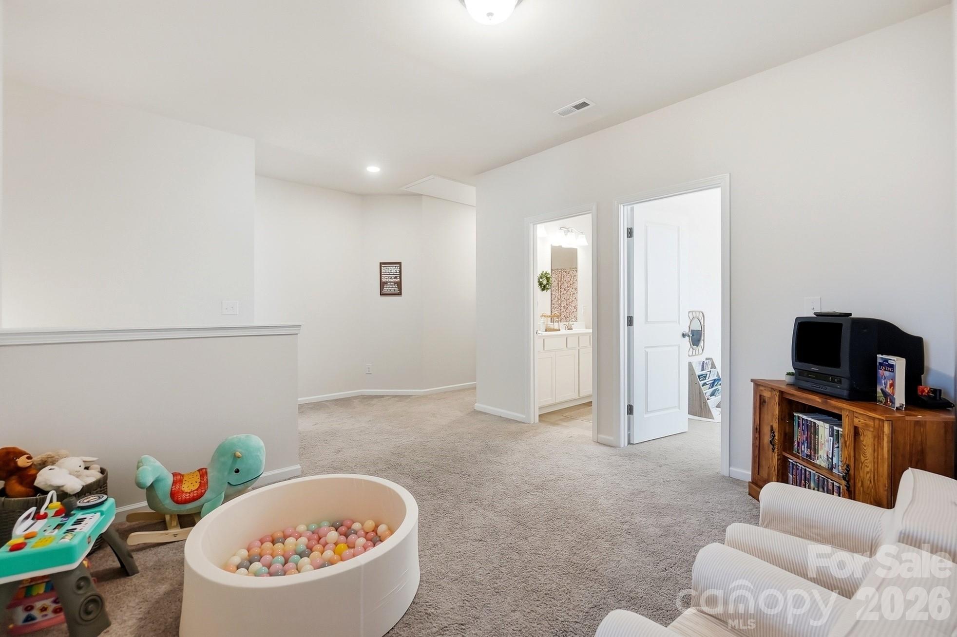 6023 Busch Way — Midland
