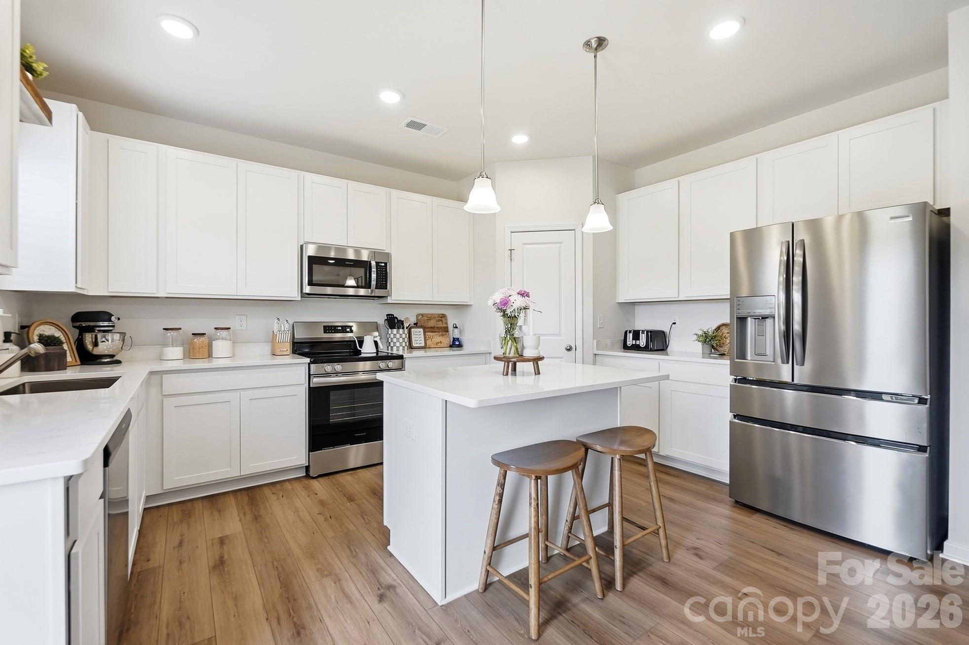 6023 Busch Way — Midland
