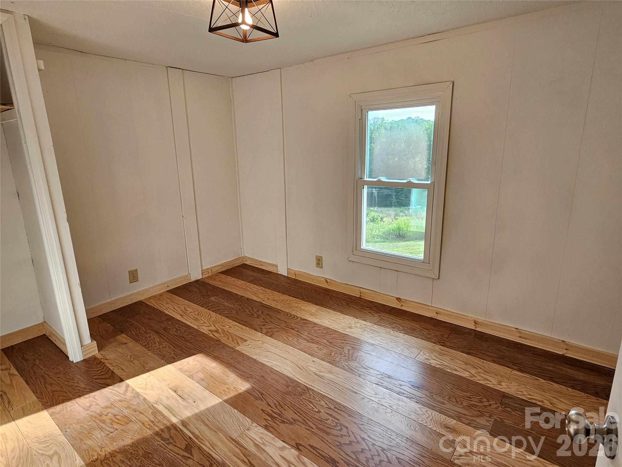 516 John Swofford Road — Nebo