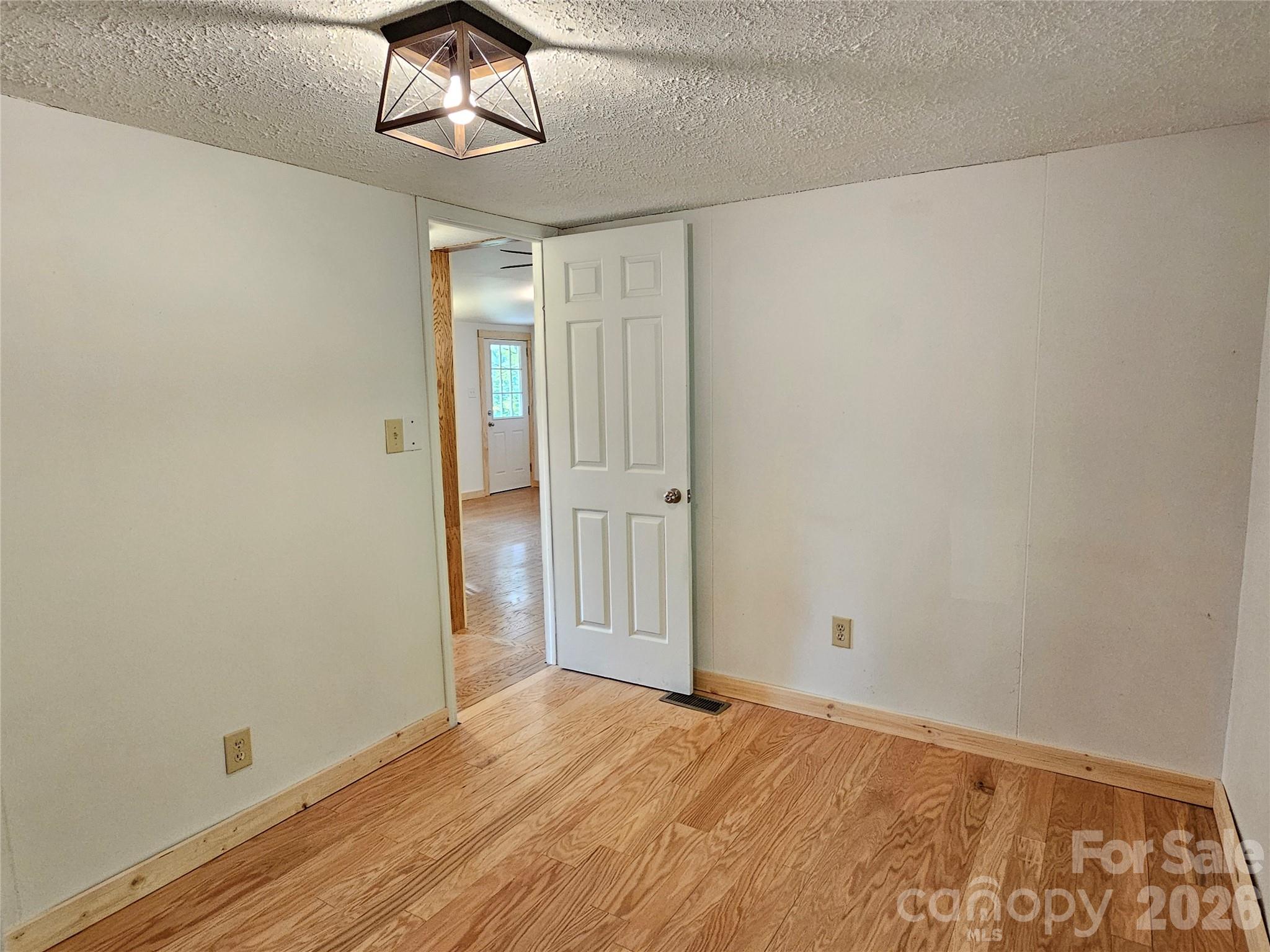 516 John Swofford Road — Nebo