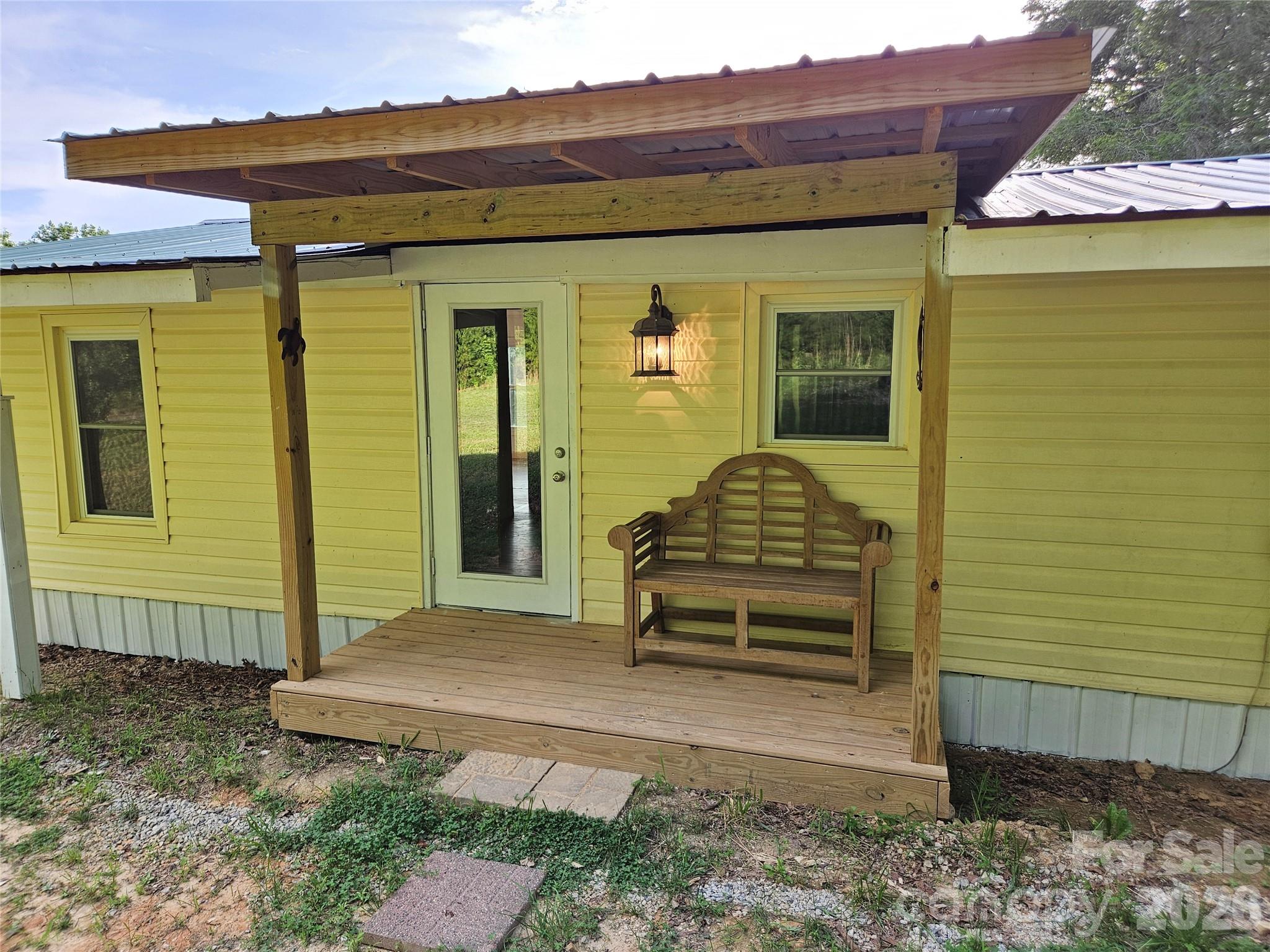 516 John Swofford Road — Nebo