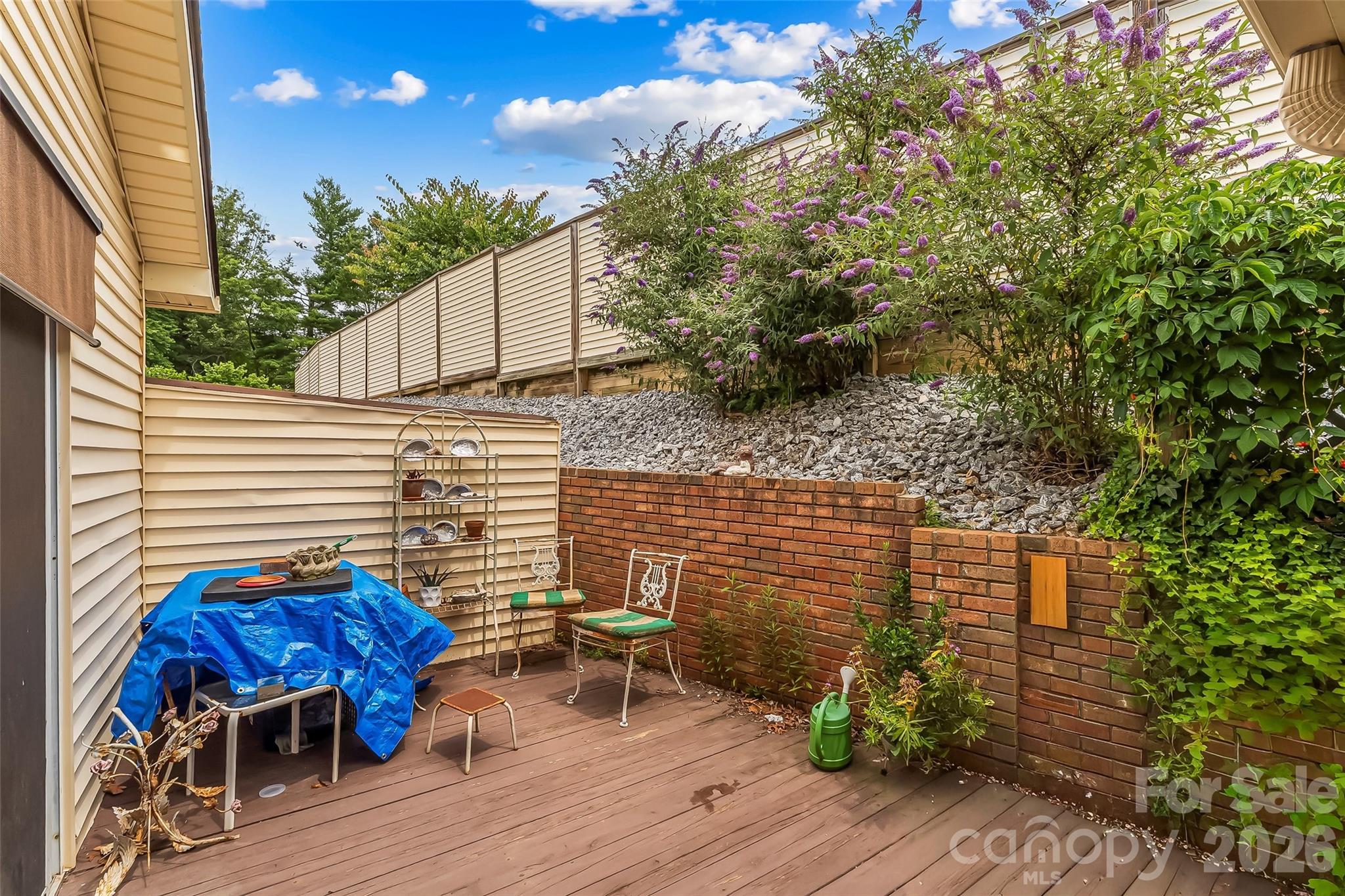 137 Exeter Court — Hendersonville