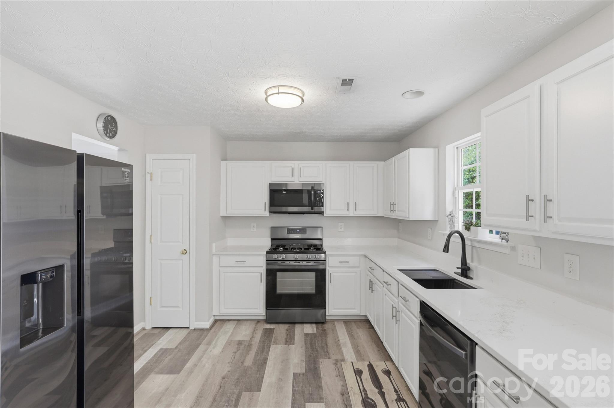 4923 Eagle Creek Drive — Charlotte