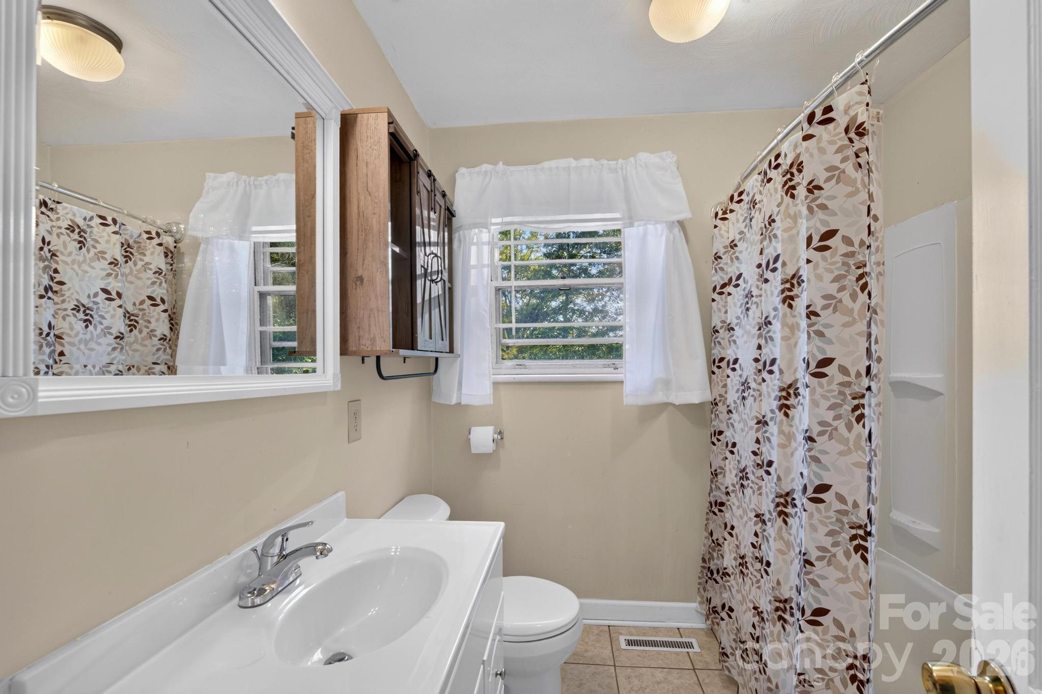 1532 Orchard Drive — Lenoir