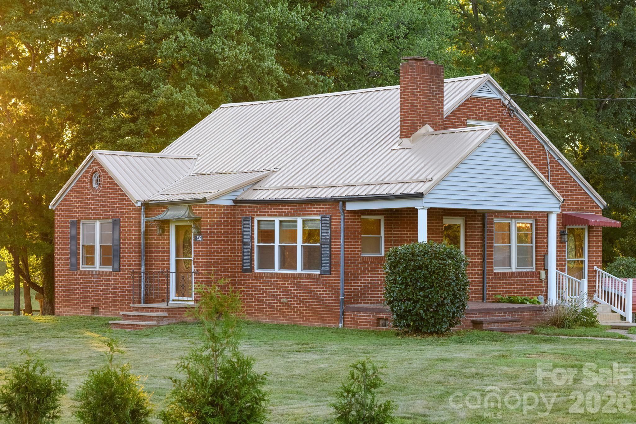 1532 Orchard Drive — Lenoir