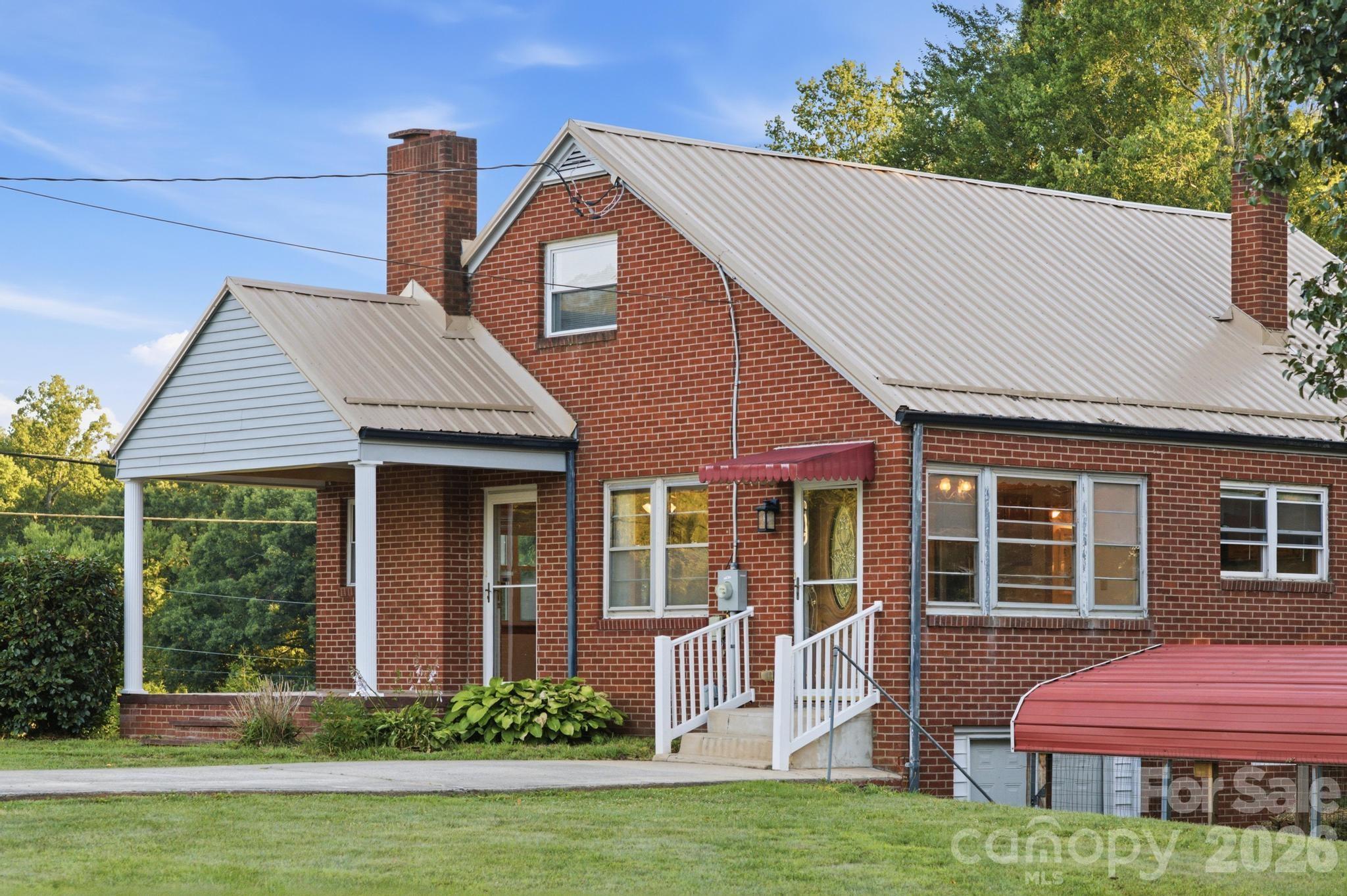 1532 Orchard Drive — Lenoir