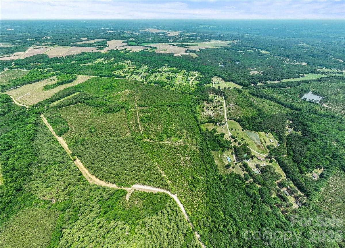 464 Lark Road — Cheraw