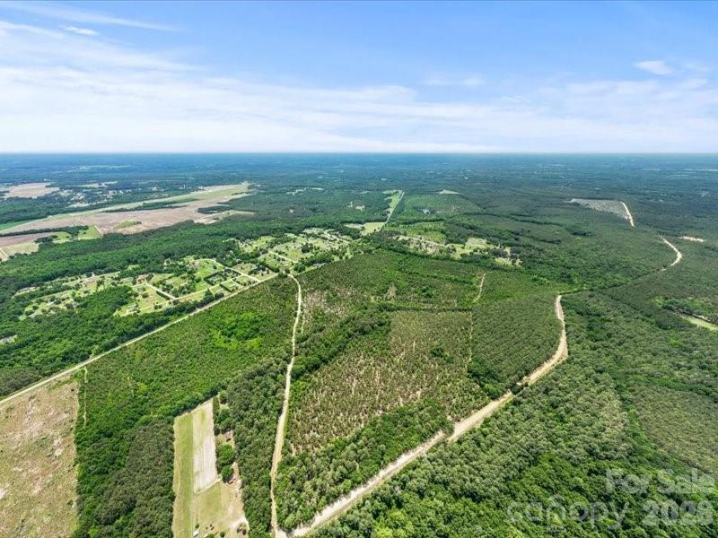 464 Lark Road — Cheraw