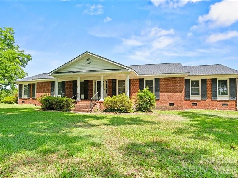 464 Lark Road — Cheraw