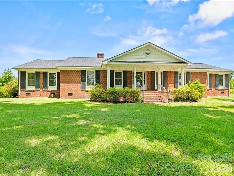 464 Lark Road — Cheraw