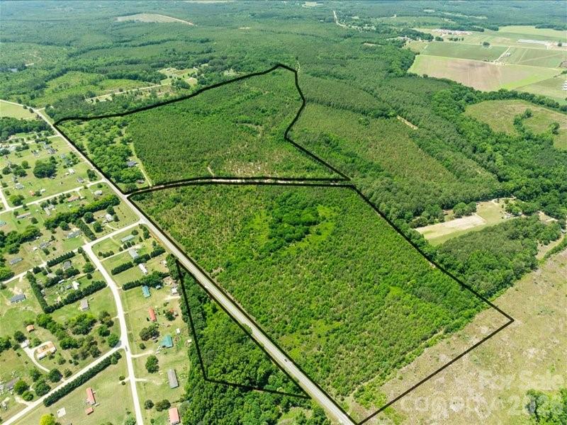 464 Lark Road — Cheraw