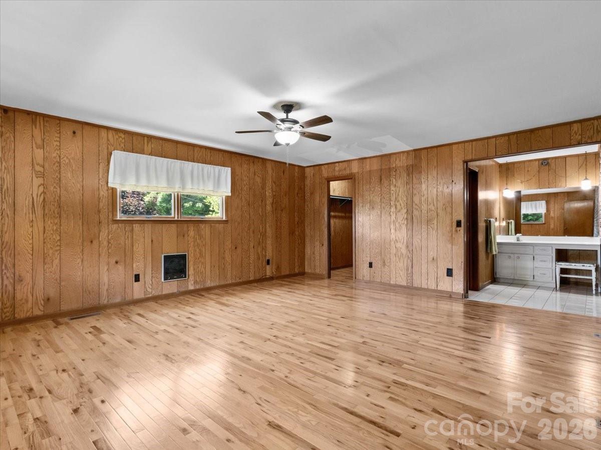39 Hawthorne Lane — Burnsville