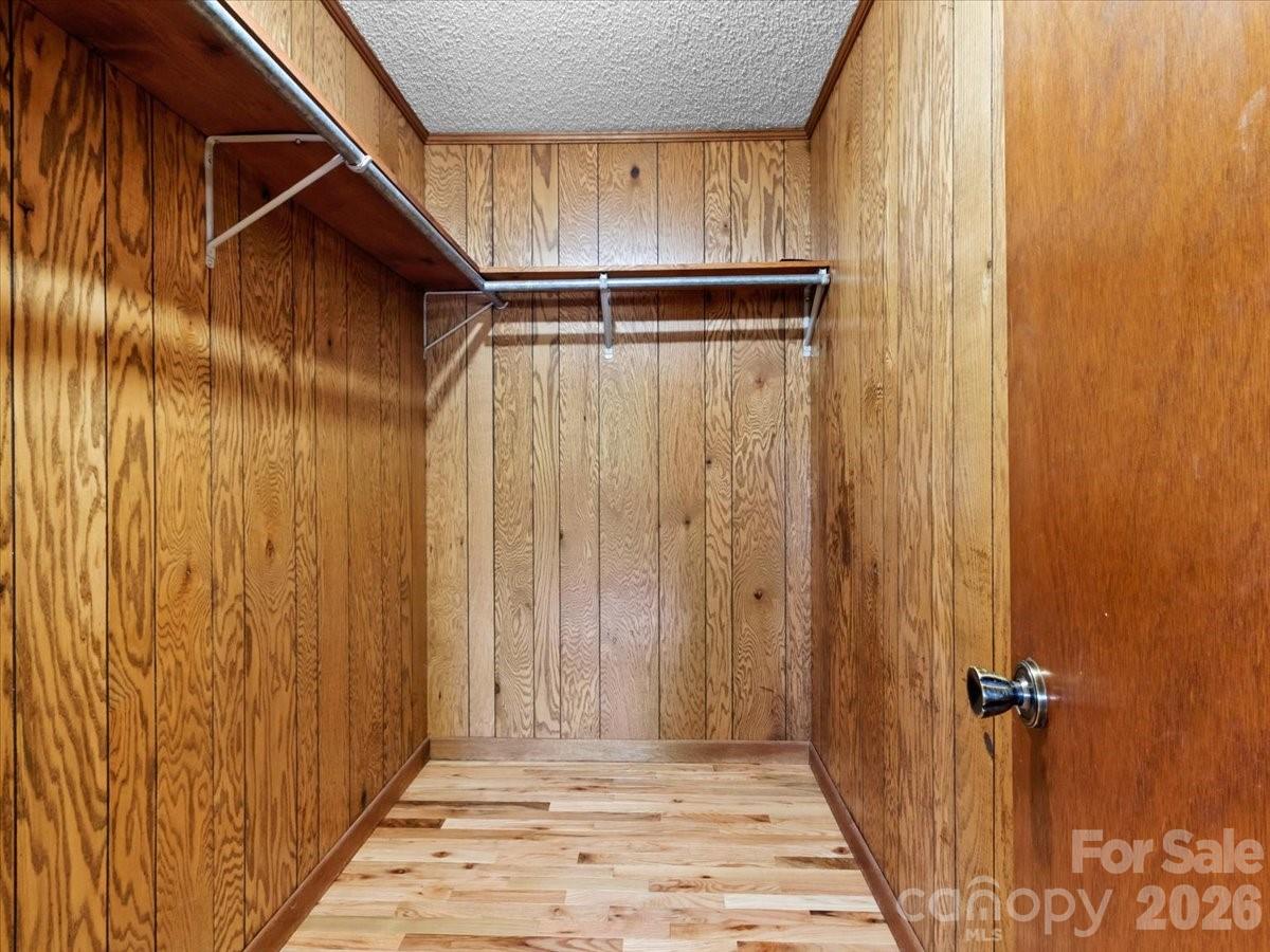 39 Hawthorne Lane — Burnsville