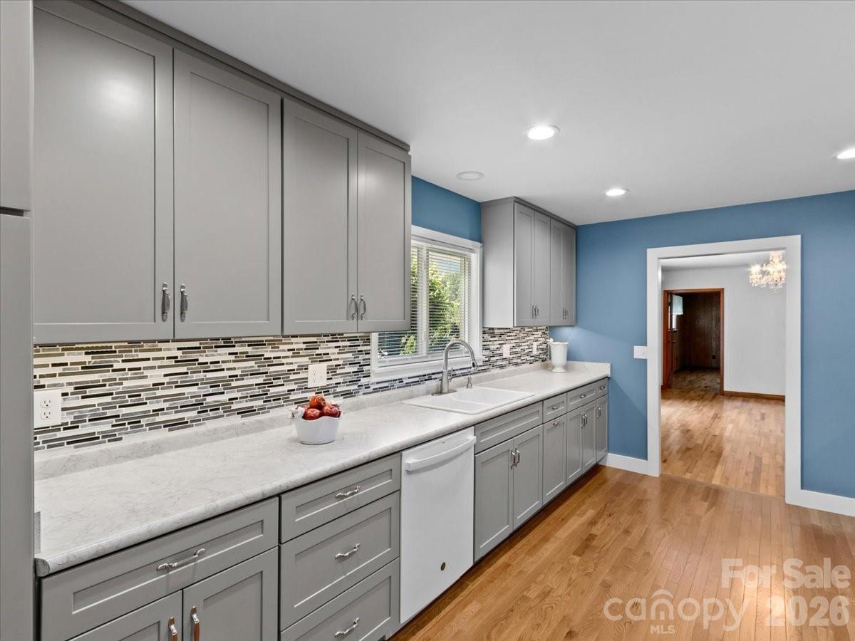 39 Hawthorne Lane — Burnsville