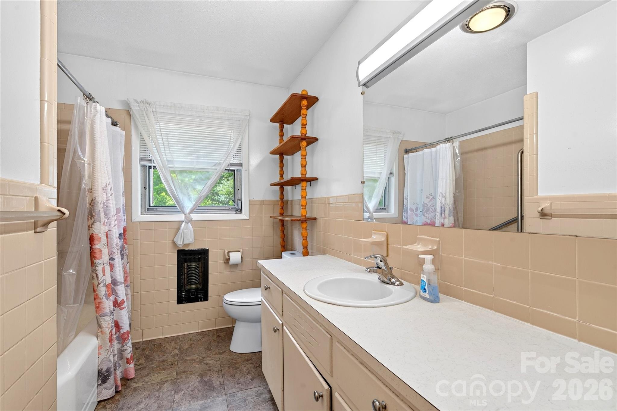 4625 Callaway Drive — Valdese