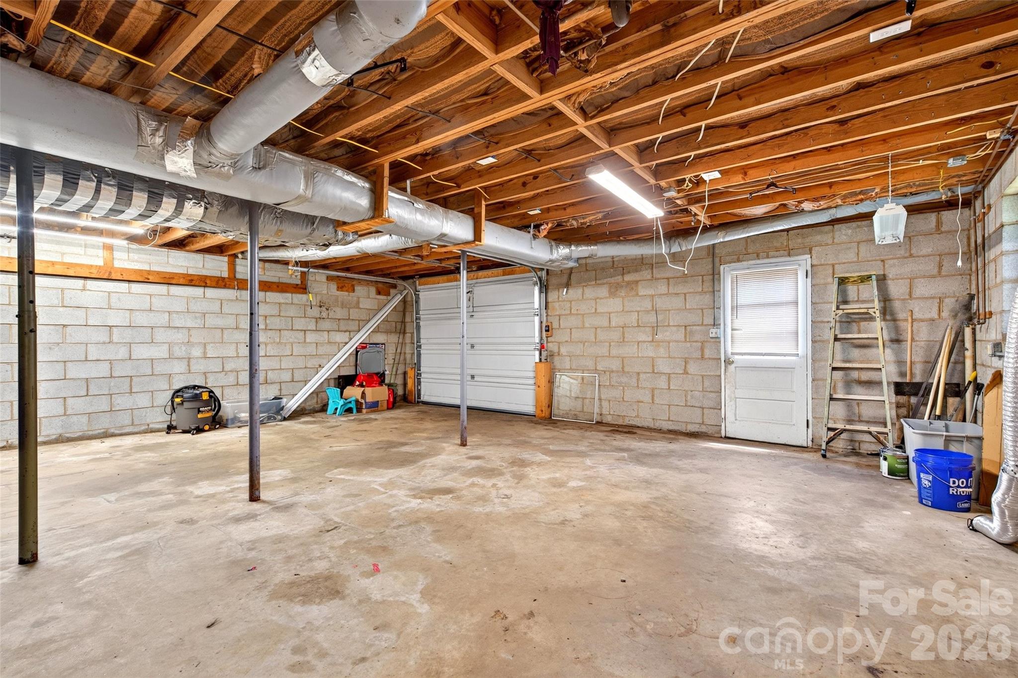 4625 Callaway Drive — Valdese