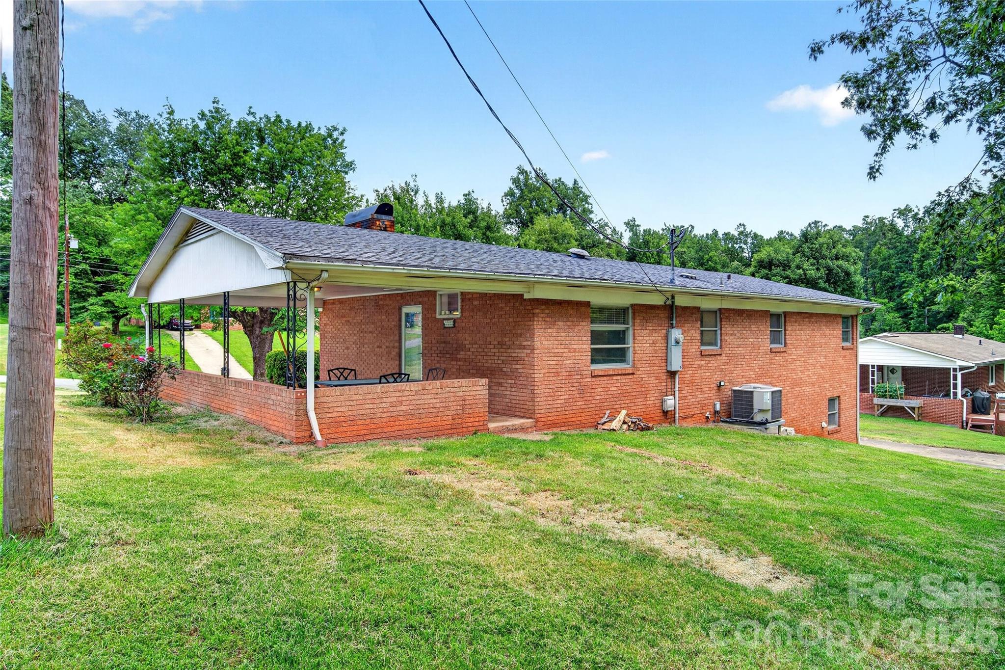 4625 Callaway Drive — Valdese