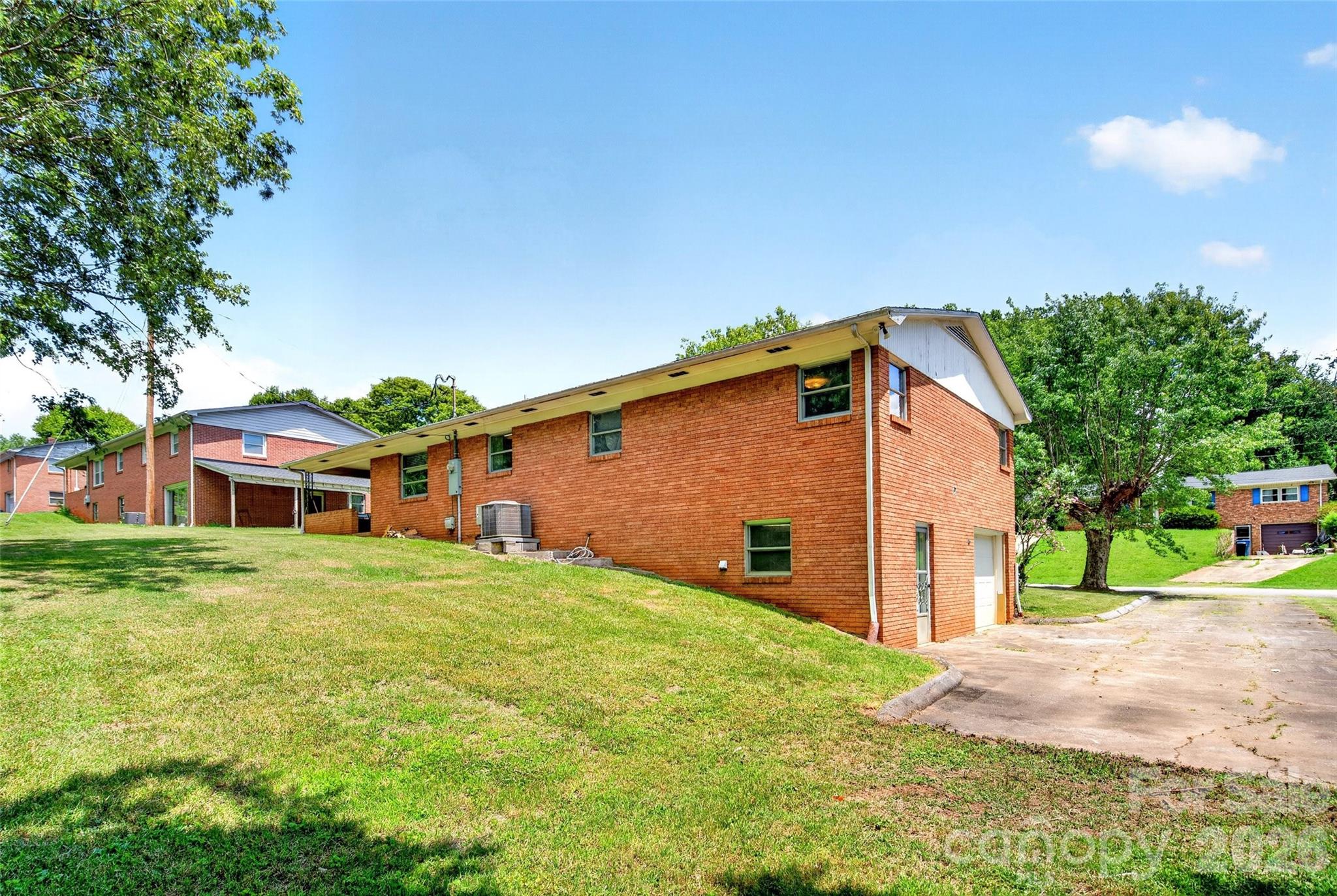 4625 Callaway Drive — Valdese