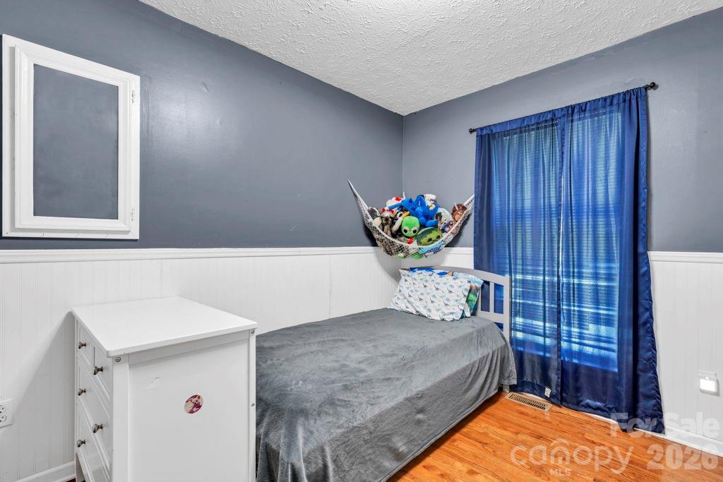 3889 Colt Court — Lenoir
