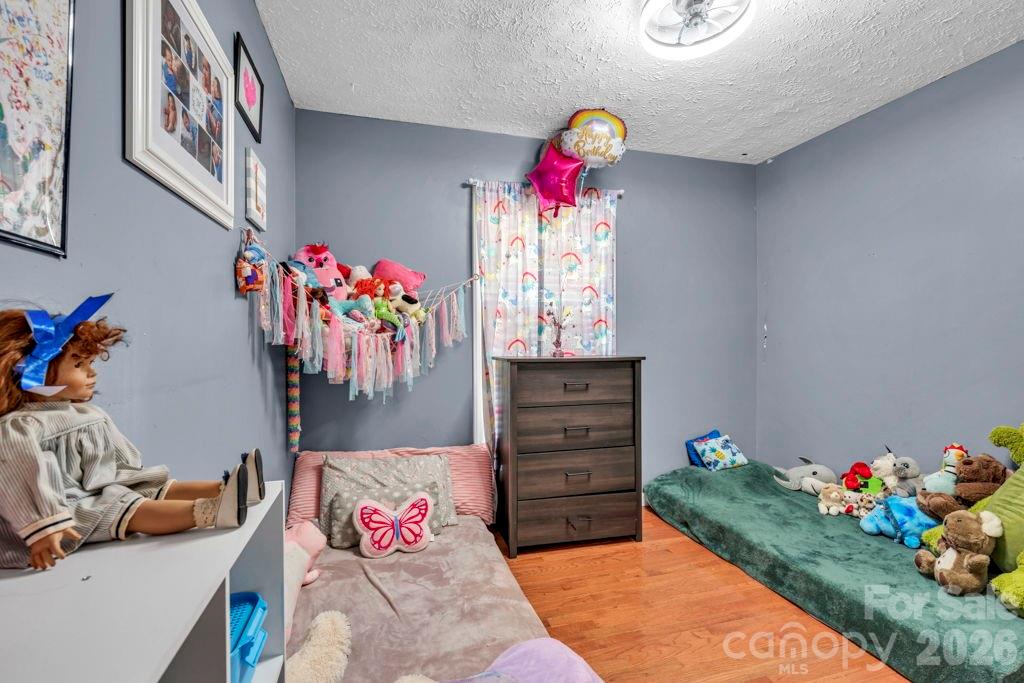 3889 Colt Court — Lenoir