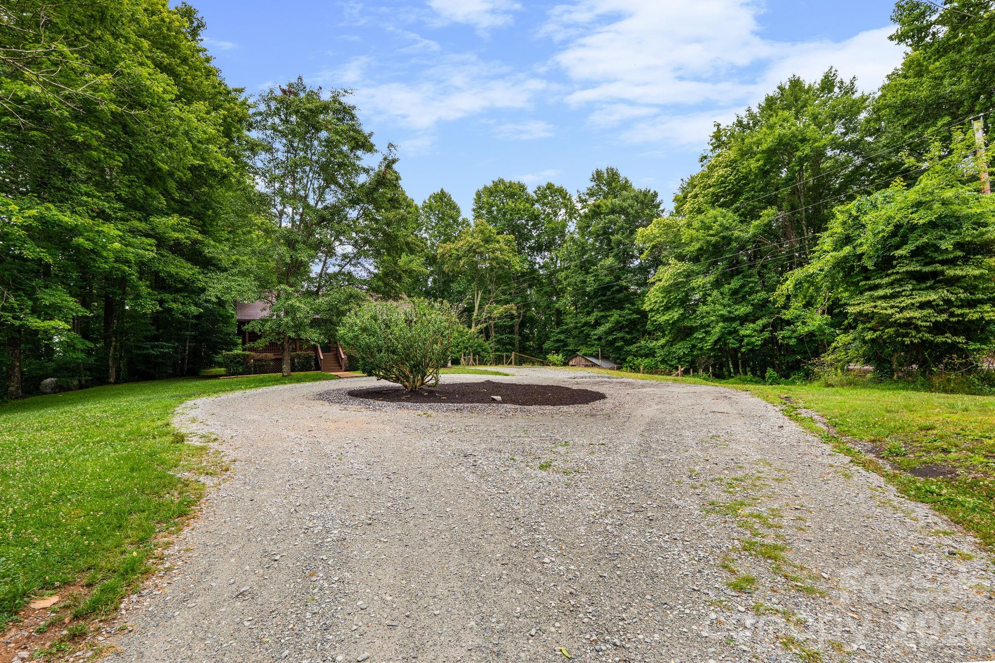 633 Wilson Lane — Boone