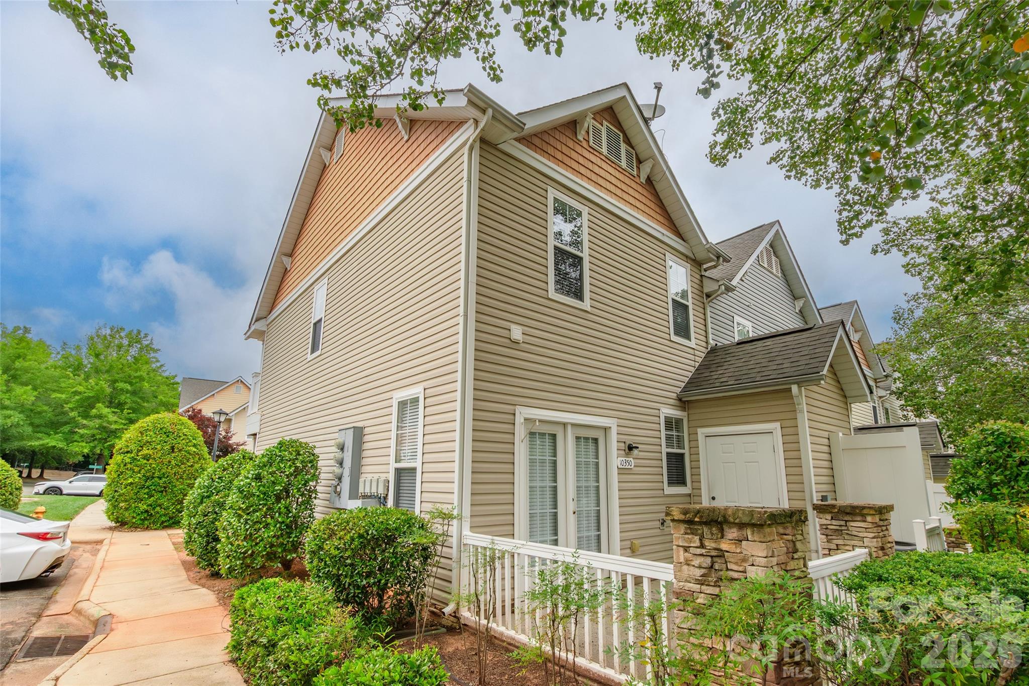 10350 Mcgoogan Lane — Charlotte