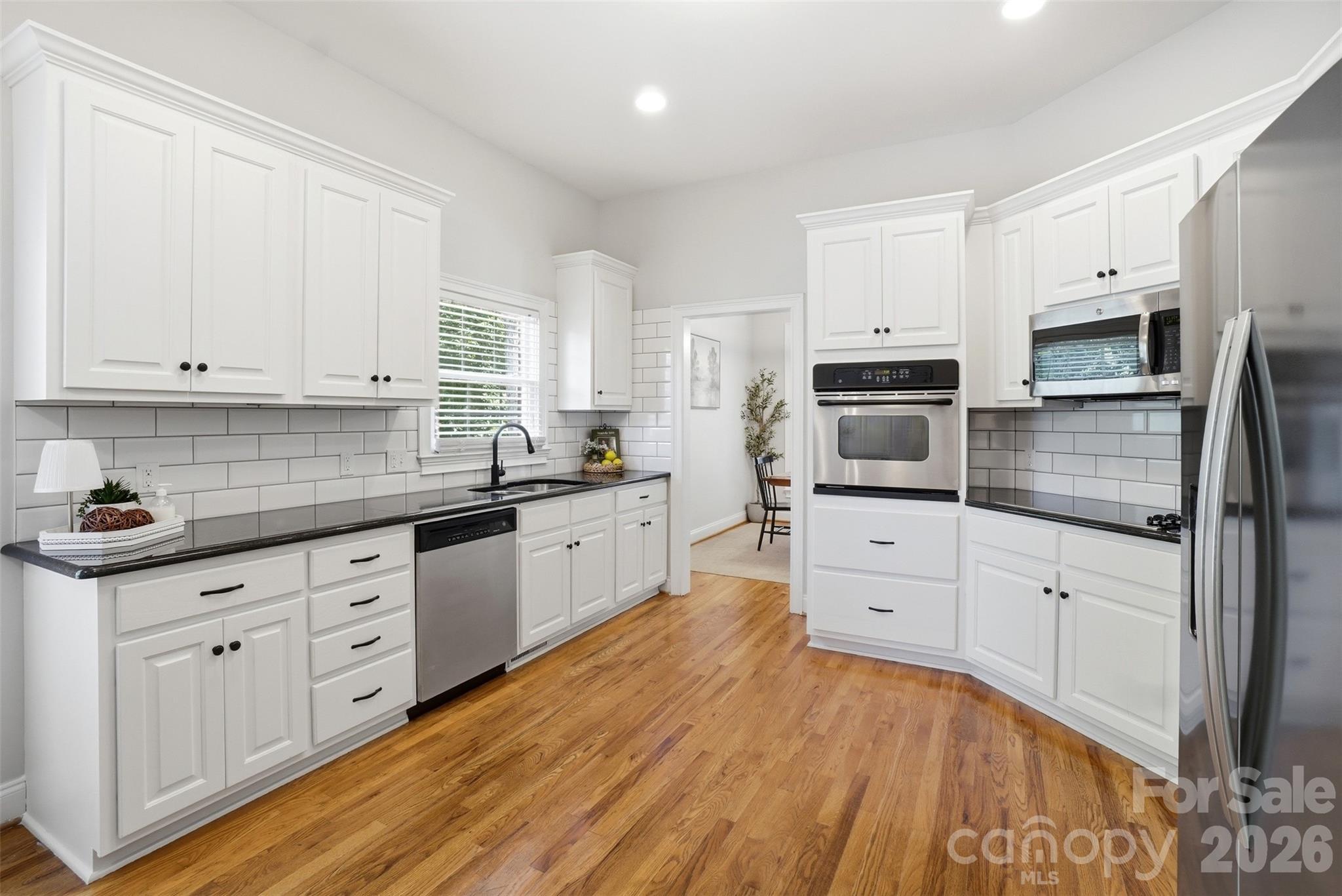 3310 Millstone Creek Road — Lancaster