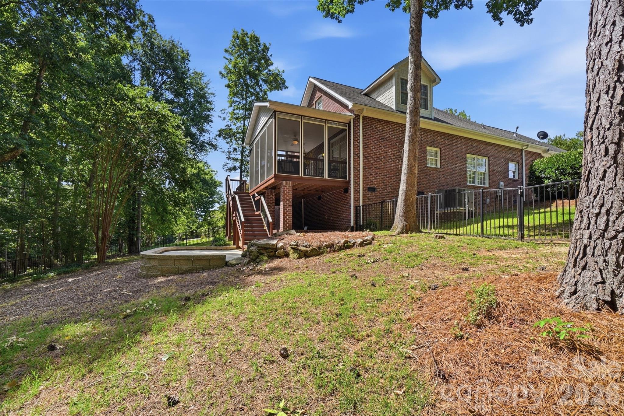 3310 Millstone Creek Road — Lancaster