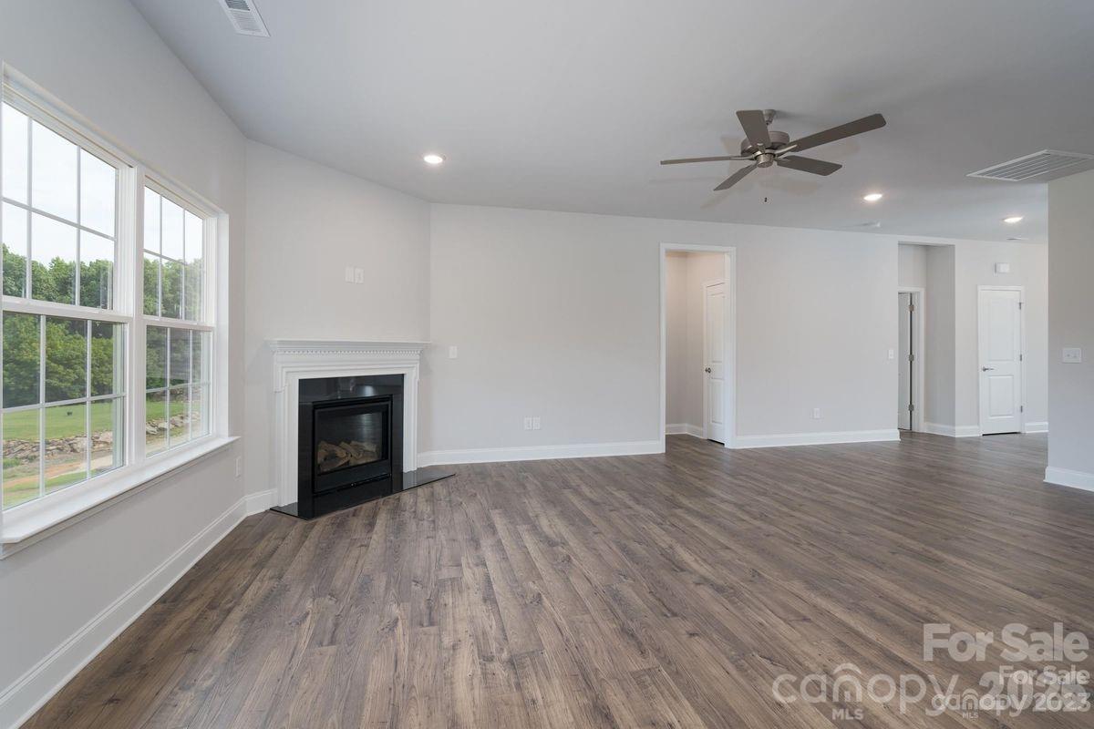 5032 Cardiff Court #63 — Catawba