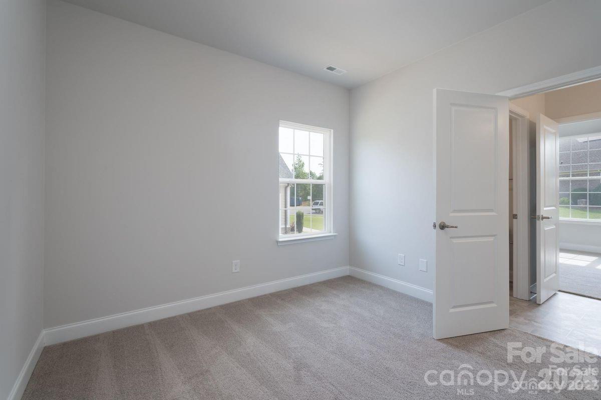 5032 Cardiff Court #63 — Catawba