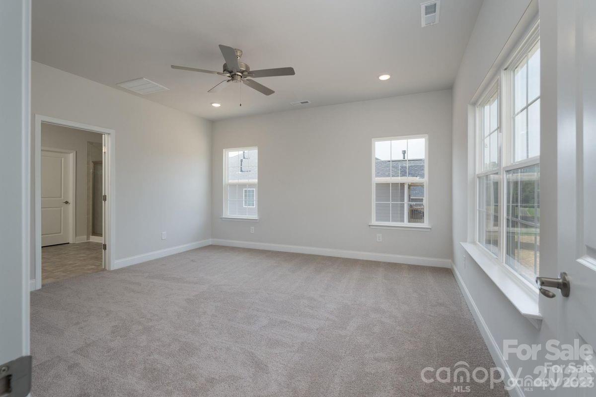 5032 Cardiff Court #63 — Catawba